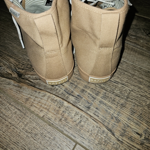 Bangs - Picture 2 of 5